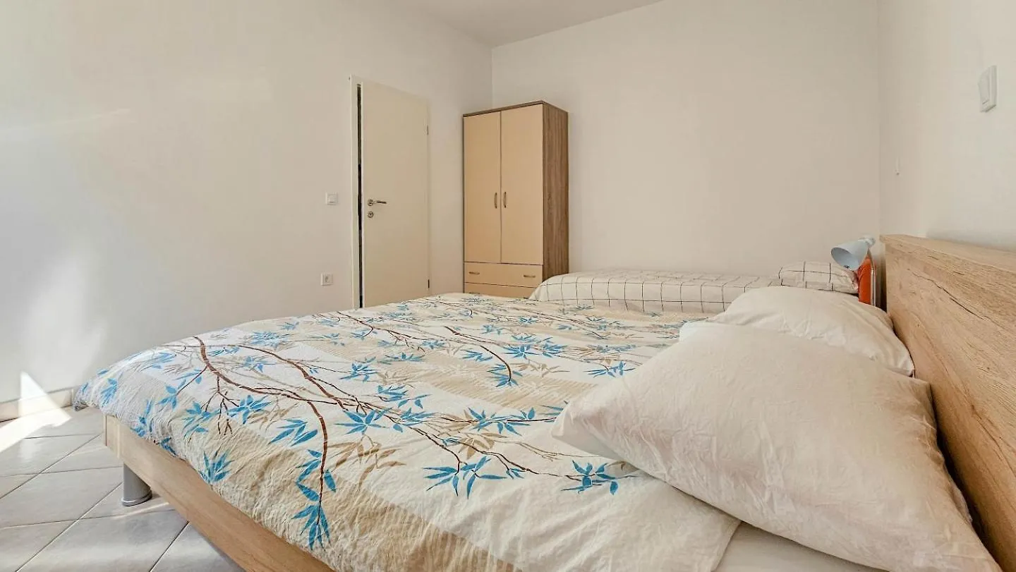 Adila 3 Apartment Novigrad